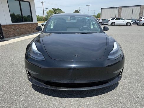 Used 2022 Tesla Model 3 Long Range AWD/4WD image 9