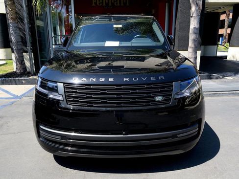 Used 2025 Land Rover Range Rover SE AWD/4WD image 46