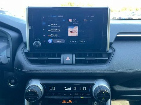 Used 2025 Toyota RAV4 XLE FWD image 17