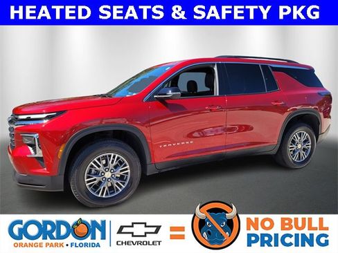 Used 2025 Chevrolet Traverse LT image 1