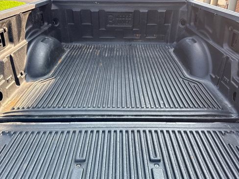 Used 2019 Ford F150 Lariat RWD image 16