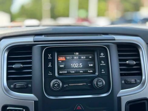 Used 2019 RAM 1500 Warlock AWD/4WD image 16
