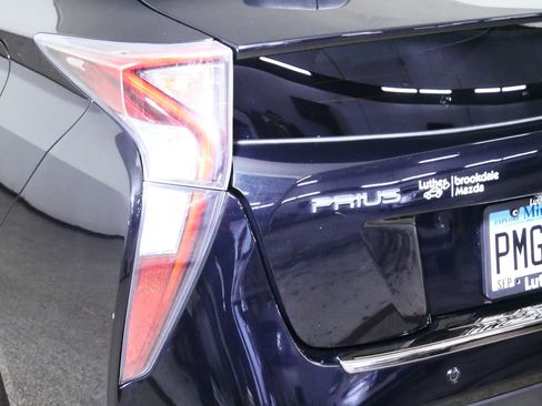 Used 2017 Toyota Prius Four w/ Protection Package FWD image 17