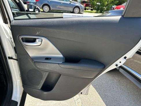 Used 2019 Kia Niro LX FWD image 41