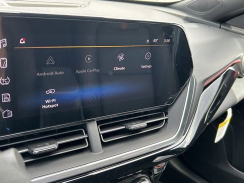 New 2026 Chevrolet Trax RS w/ Sunroof Package image 21