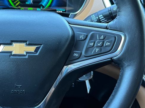 Used 2017 Chevrolet Volt Premier w/ Driver Confidence II Package FWD image 28