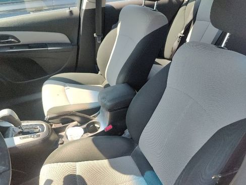 Used 2011 Chevrolet Cruze LS w/ Connectivity Package FWD image 17