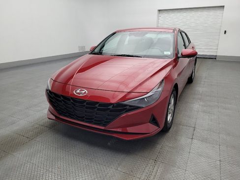 Used 2023 Hyundai Elantra SE w/ Cargo Package image 15