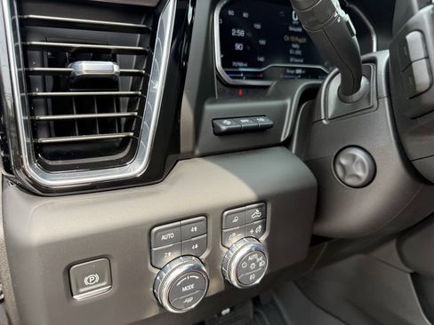 Used 2022 GMC Sierra 1500 Denali Ultimate AWD/4WD image 30