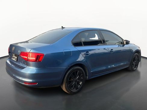 Used 2015 Volkswagen Jetta SE FWD image 3