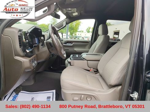 Used 2022 Chevrolet Silverado 1500 LT w/ Z71 Off-Road Package AWD/4WD image 11