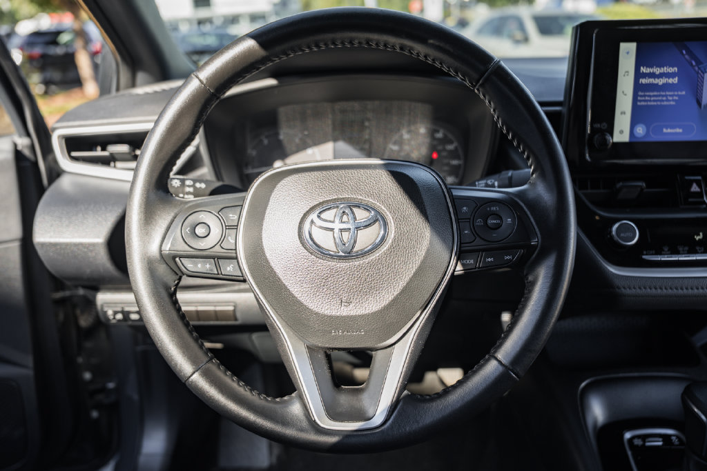 Used 2023 Toyota Corolla SE FWD image 22