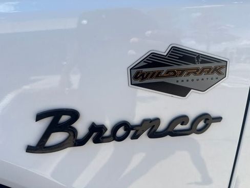 Used 2022 Ford Bronco Wildtrak AWD/4WD image 13