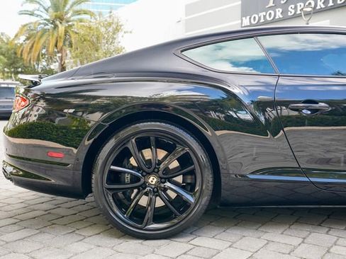 Used 2020 Bentley Continental GT V8 image 31