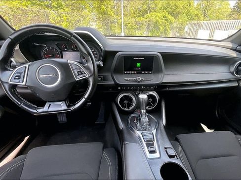 Used 2022 Chevrolet Camaro LT RWD image 14