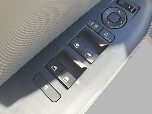 Certified 2025 Kia K4 LXS image 8