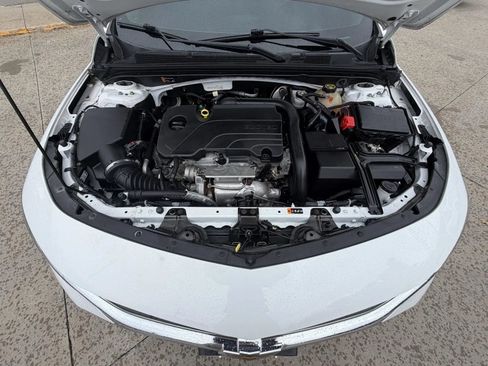 Used 2022 Chevrolet Malibu LT FWD image 24