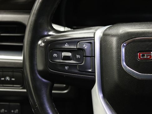 Used 2023 GMC Yukon SLE AWD/4WD image 24