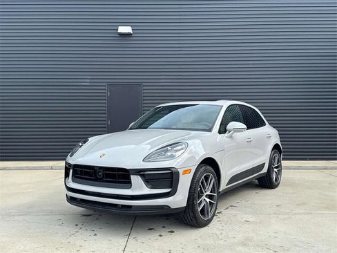 New 2025 Porsche Macan image 1