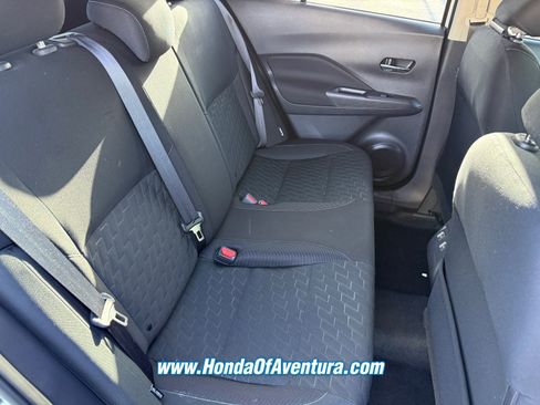 Used 2023 Nissan Kicks SV FWD image 11