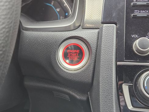 Used 2019 Honda Civic EX image 11