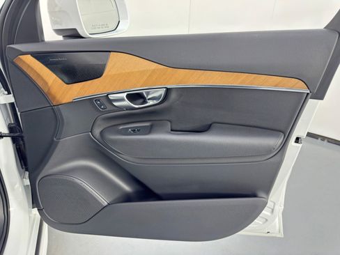 Used 2022 Volvo XC90 T8 Inscription Expression w/ Advanced Package image 47