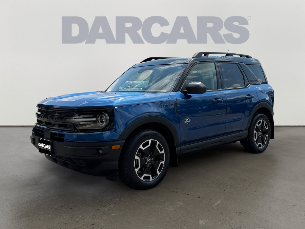 Used 2024 Ford Bronco Sport Outer Banks w/ Tech Package AWD/4WD image 2