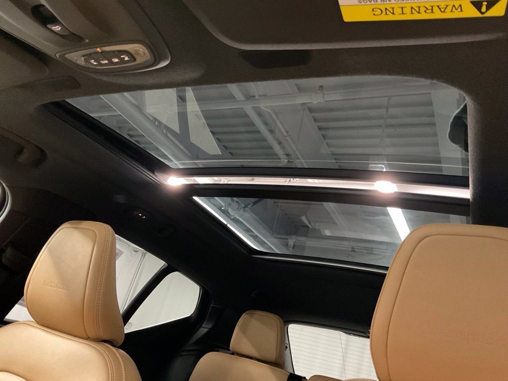 Used 2020 Volvo XC40 T5 Inscription w/ Protection Package Premier AWD/4WD image 29