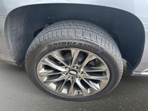 Used 2020 Cadillac Escalade ESV Platinum w/ Escalade Sport Edition AWD/4WD image 6