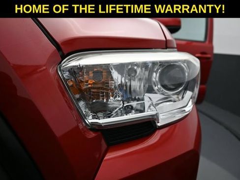 Used 2021 Toyota Tacoma SR AWD/4WD image 46