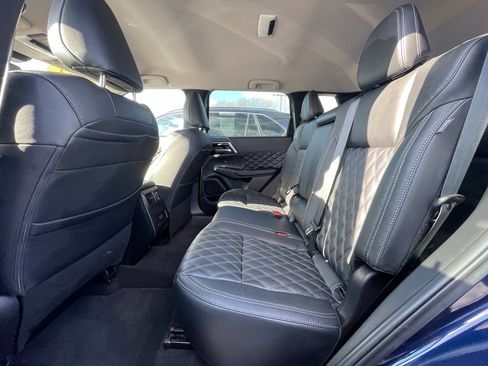 Used 2022 Mitsubishi Outlander SEL image 13