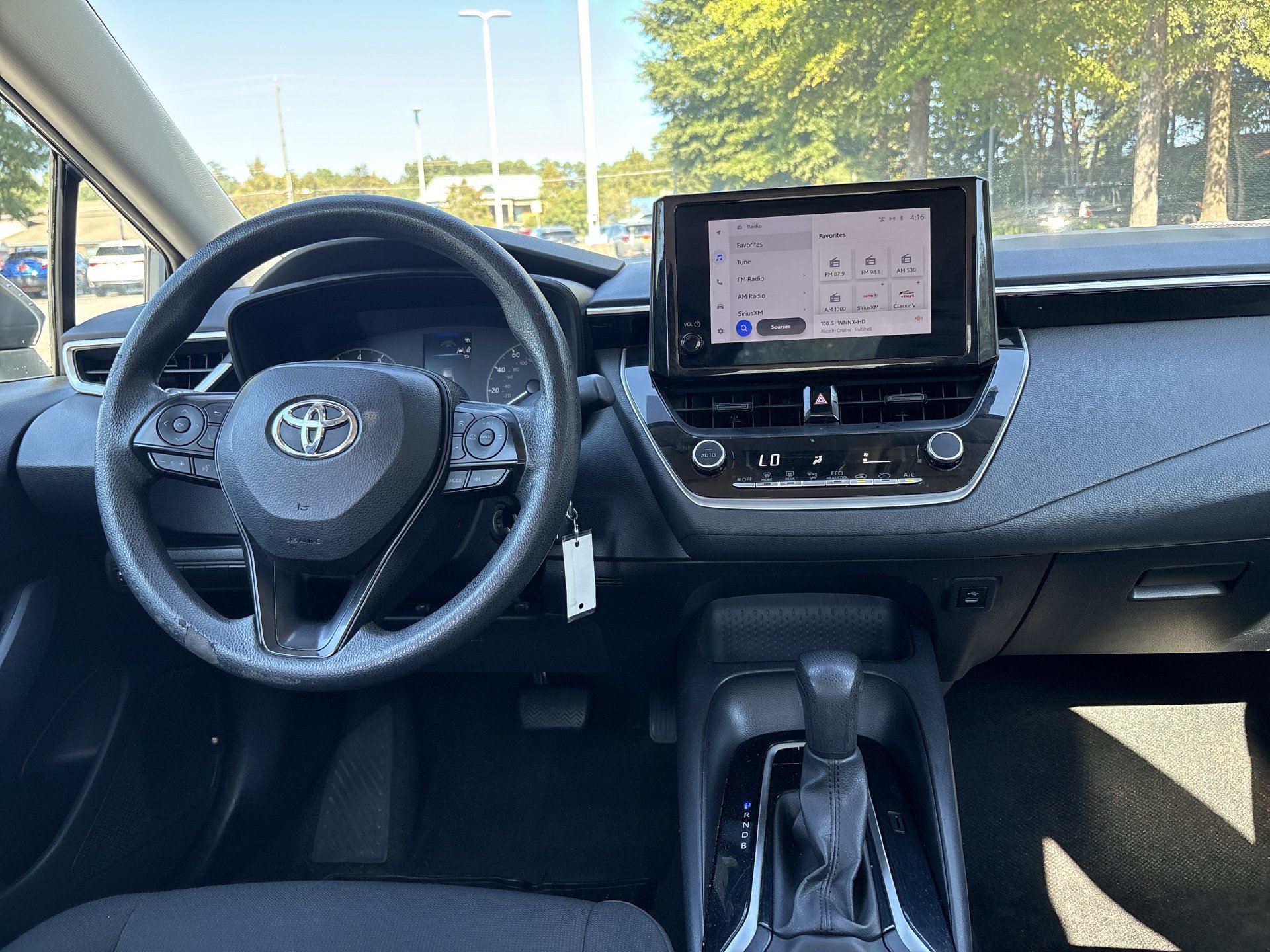 Used 2024 Toyota Corolla LE FWD image 3