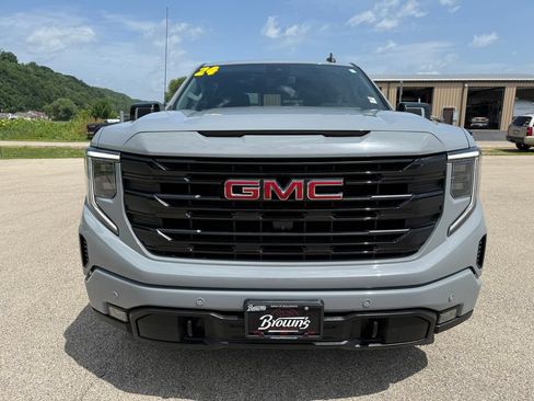 Used 2024 GMC Sierra 1500 Elevation w/ Elevation Premium Package AWD/4WD image 2