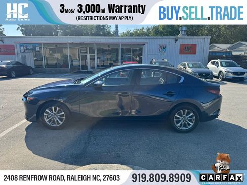 Used 2019 MAZDA MAZDA3 Sedan FWD image 2