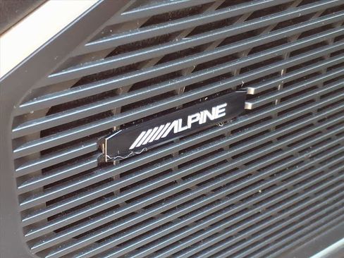 Used 2024 Jeep Wagoneer L Series III w/ Flexible Seating Group image 12