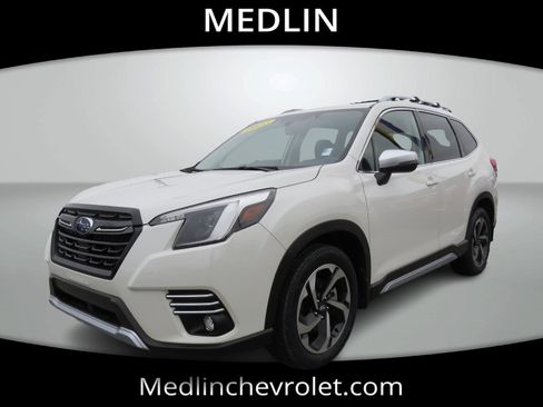 Used 2022 Subaru Forester Touring w/ Popular Package #2 image 4