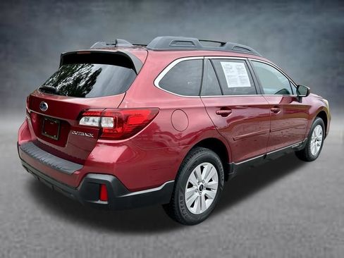 Used 2019 Subaru Outback 2.5i Premium AWD/4WD image 5
