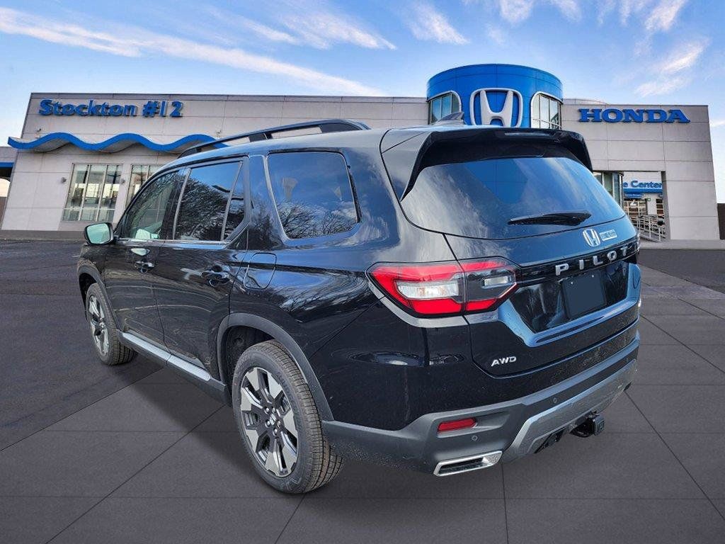 New 2026 Honda Pilot Elite image 3