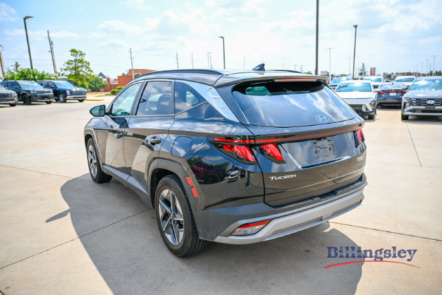 Certified 2025 Hyundai Tucson SEL FWD image 3