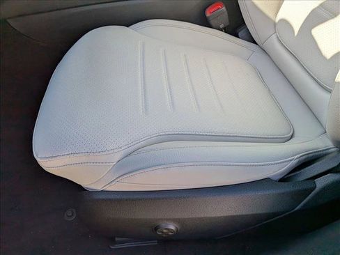 New 2026 Mercedes-Benz C 300 Sedan image 4