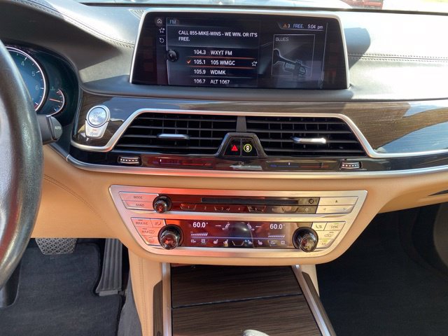 Used 2016 BMW 750i xDrive AWD/4WD image 29