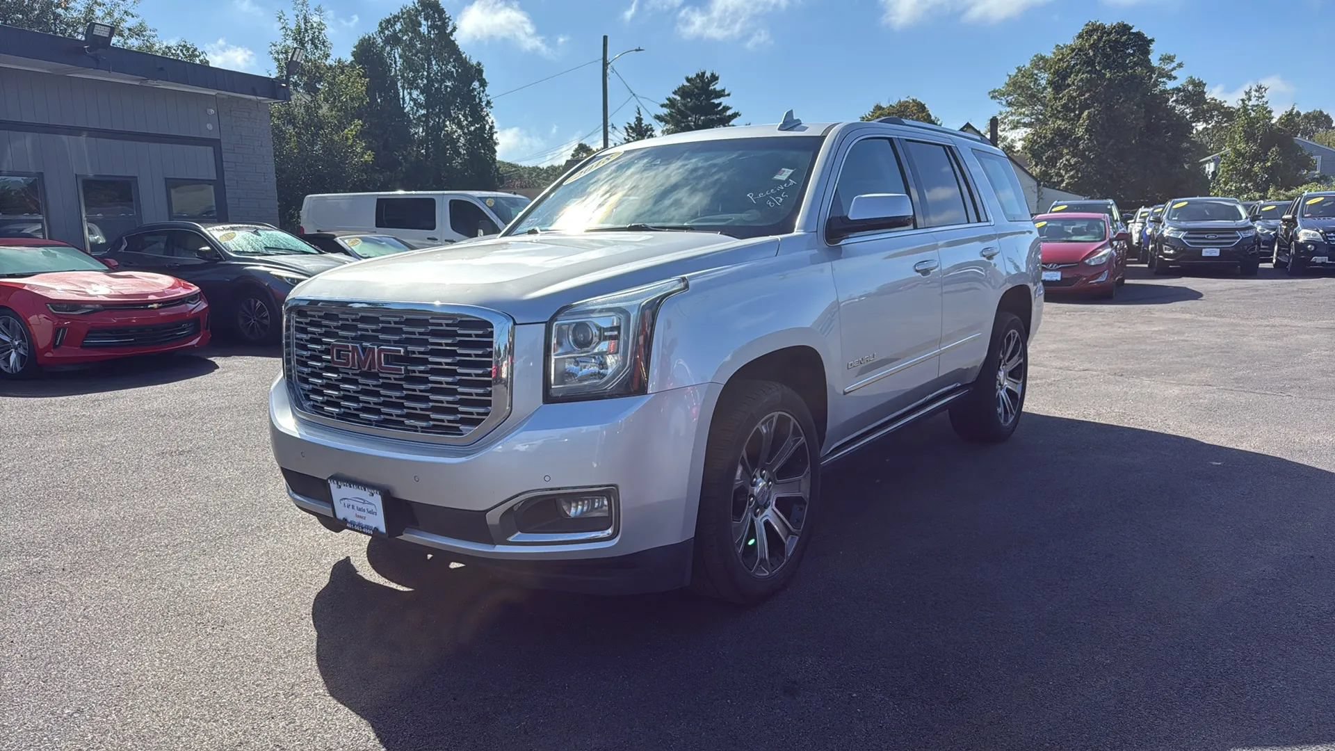 Used 2018 GMC Yukon Denali w/ Denali Ultimate Package AWD/4WD image 3