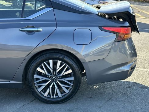 Used 2024 Nissan Altima 2.5 SV image 37