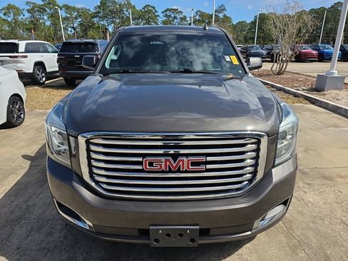 Used 2019 GMC Yukon SLT w/ Premium Edition image 8