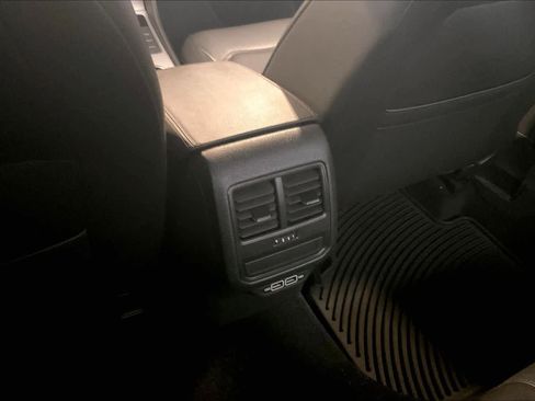 Used 2019 Volkswagen Passat 2.0T Wolfsburg image 33