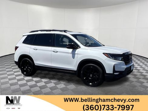 Used 2024 Honda Passport Black Edition image 1