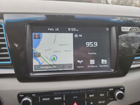 Used 2019 Kia Niro Touring image 21