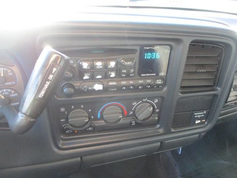 Used 2002 Chevrolet Silverado 1500 LS image 27
