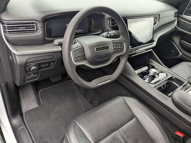 Used 2023 Jeep Wagoneer L Series III w/ Preferred Equipment Group AWD/4WD image 10