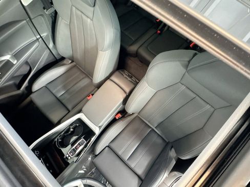 New 2025 Audi Q5 Premium Plus image 18